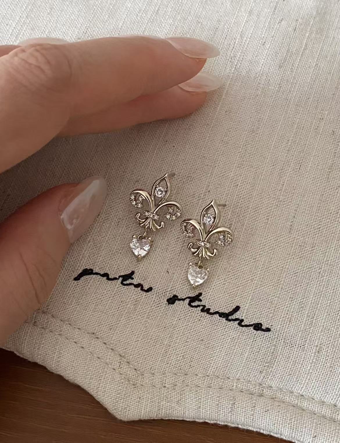 Earring